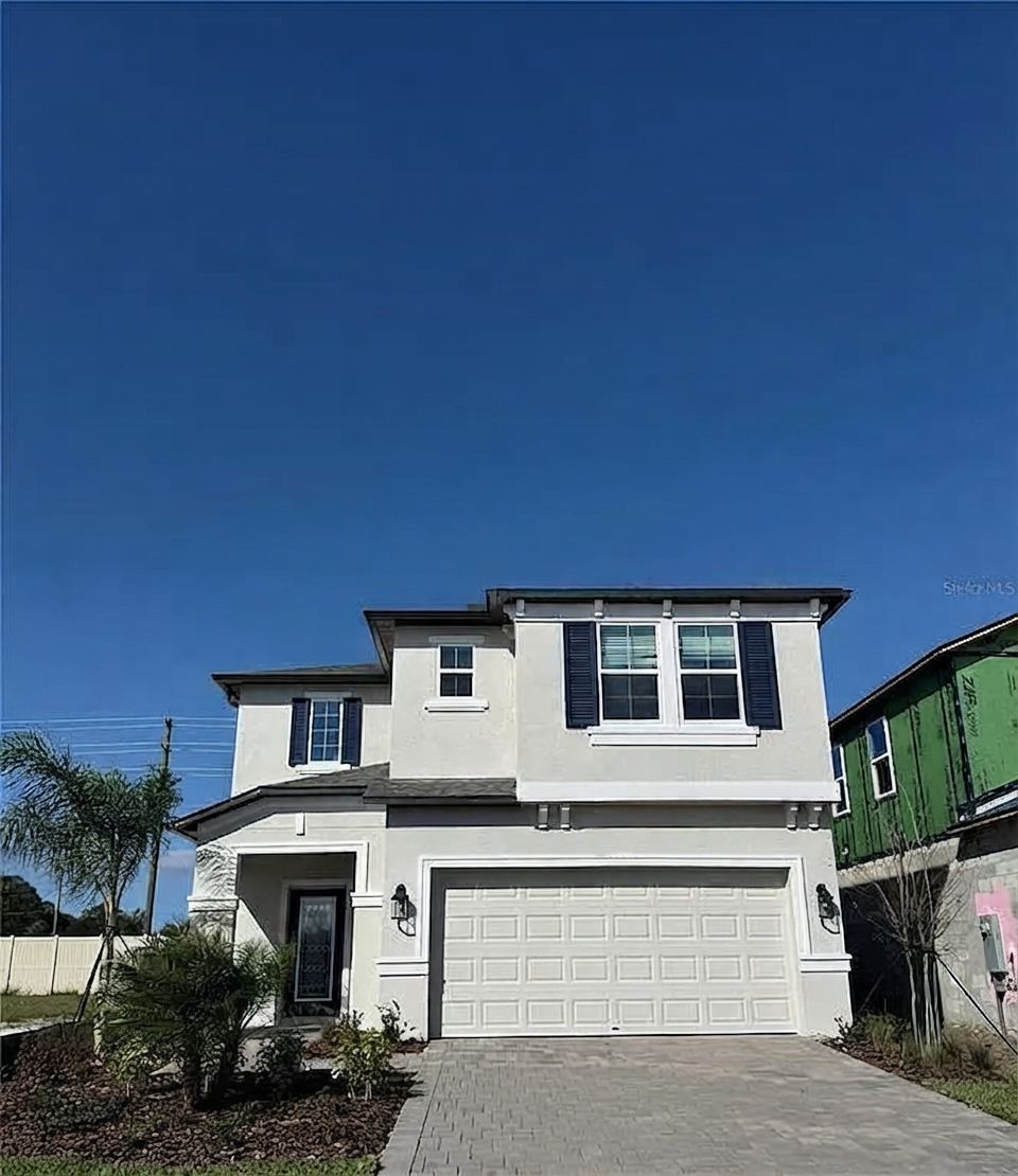 Home exterior before the lighting installation